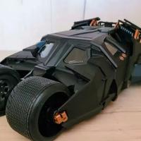Modello Batmobile scala 1:18 completa di luci