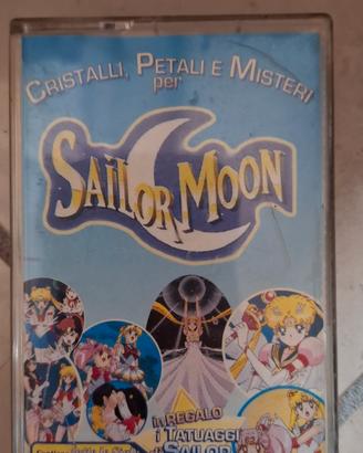 Cristalli petali e misteri per Sailor Moon 