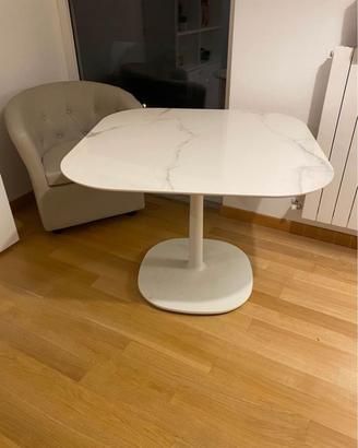 Tavolo kartell + 6 sedie