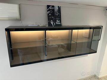 Scaffale sospeso in vetro