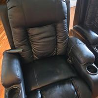 Poltrone in pelle con massaggio e riscaldate