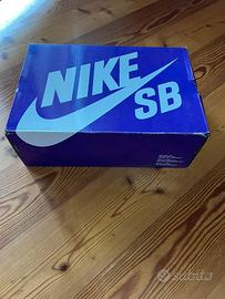 Nike Adversary SB Premium Bianco