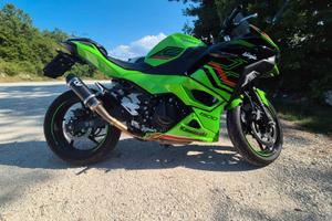 Kawasaki Ninja 500SE