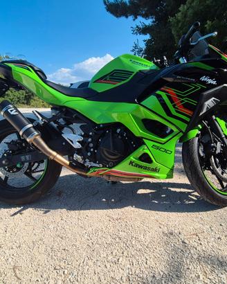 Kawasaki Ninja 500SE
