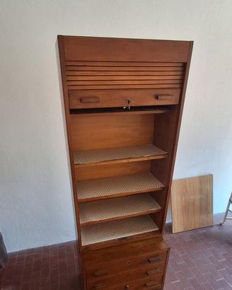 mobile in legno con serranda