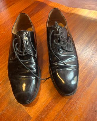 Scarpe da smocking, vernice