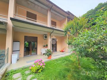 VILLA A SCHIERA CENTRALE A SALSOMAGGIORE TERME