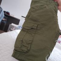 Pantaloni corti