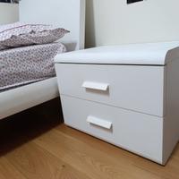 letto singolo rete a doghe + materasso  + comodino
