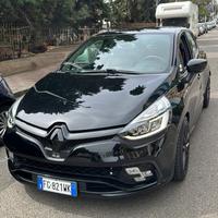 Clio RS Trophy 2017 - 220cv - Valuto permuta