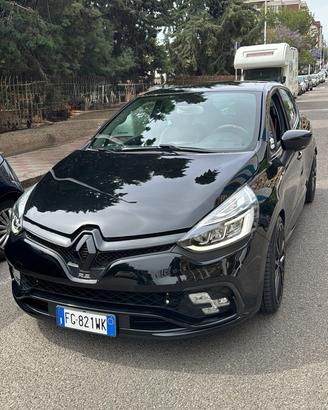 Clio RS Trophy 2017 - 220cv - Valuto permuta