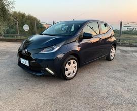 Toyota Aygo 1.0 VVT-i 69 CV 5 porte NEOPATENTATI