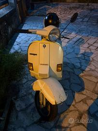 Vespa 50 PK S 1982 bianca