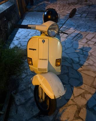 Vespa 50 PK S 1982 bianca