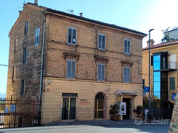 DUE appartamenti a ridosso del centro storico