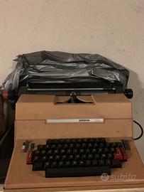 Macchina da scrivere antares 7500