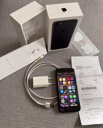 Iphone 7 nero 128gb +2 cover +6 protezione schermo