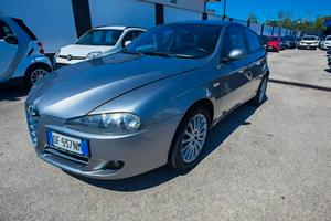Alfa Romeo 147 1.6 16V TS 5 porte Distinctive