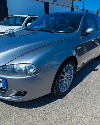 Alfa Romeo 147 1.6 16V TS 5 porte Distinctive