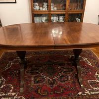 Tavolo ovale allungabile in legno