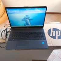 HP 15,6" FHD 6-core i3-12th 8G/250GB MVMe Win11