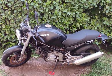 Ducati Monster 620 i.e. Dark doppio disco 2004