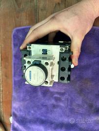 Teleruttore trifase Schneider