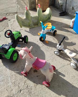 trattore dondolo cavalluccio bici triciclo