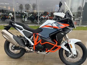 KTM 1290 Super Adventure 1390 Super Adventure R