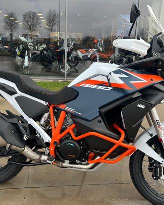 KTM 1290 Super Adventure 1390 Super Adventure R