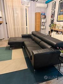 Divano in pelle con Chaise Longue