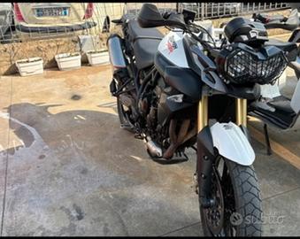 Triumph tiger 800