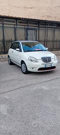 lancia ypsilon 1.3 multijet 75 c 
