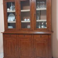 credenza con vetrinetta
