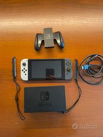 Nintendo Switch Completa COME NUOVA