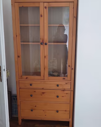 VETRINA HEMNES IKEA
