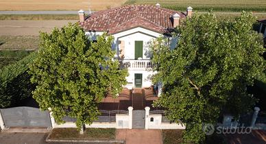 VILLA  A PINCARA (Rovigo).