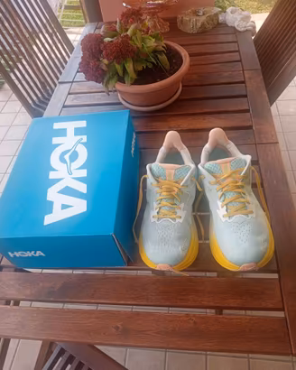 Scarpe Hoka