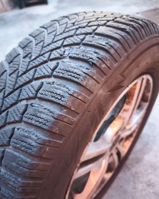 4 gomme invernali Bridgestone
