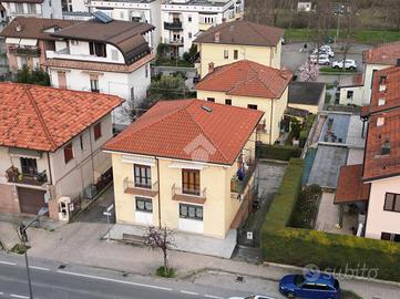 4 LOCALI A ALBA