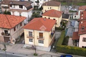 4 LOCALI A ALBA