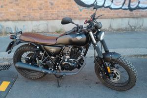 AM 125 Scrambler