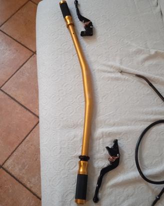 bonneville  particolare manubrio rizoma