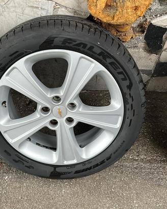 CERCHI E/O PNEUMATICI CHEVROLET CAPTIVA 235/50R19