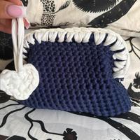 Clutch blu e bianca