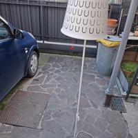 lampada come vistain metallo con botta 