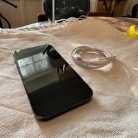 iPhone 15 Pro, condizioni eccellenti, senza graffi