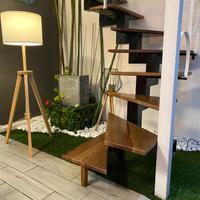 Scala in ferro con gradini in legno artigianale