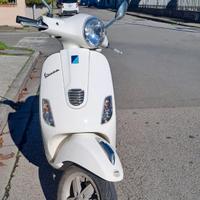 Piaggio Vespa 50 LX - 2012