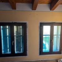 Infissi in legno + ringhiera